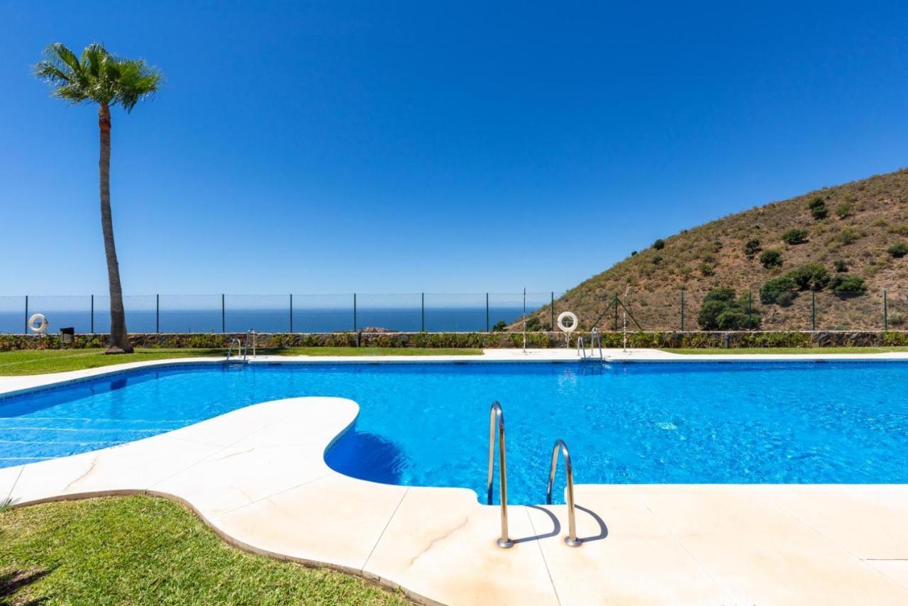 Neptuno Malaga Apartamento De Lujo Rincon de la Victoria Exterior photo