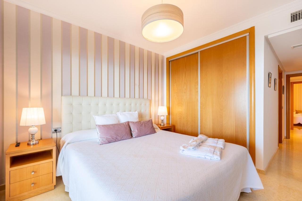 Neptuno Malaga Apartamento De Lujo Rincon de la Victoria Exterior photo