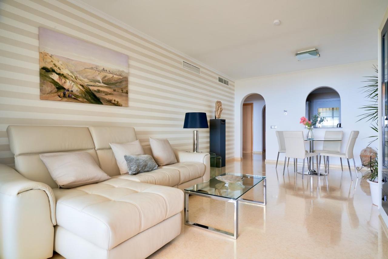 Neptuno Malaga Apartamento De Lujo Rincon de la Victoria Exterior photo