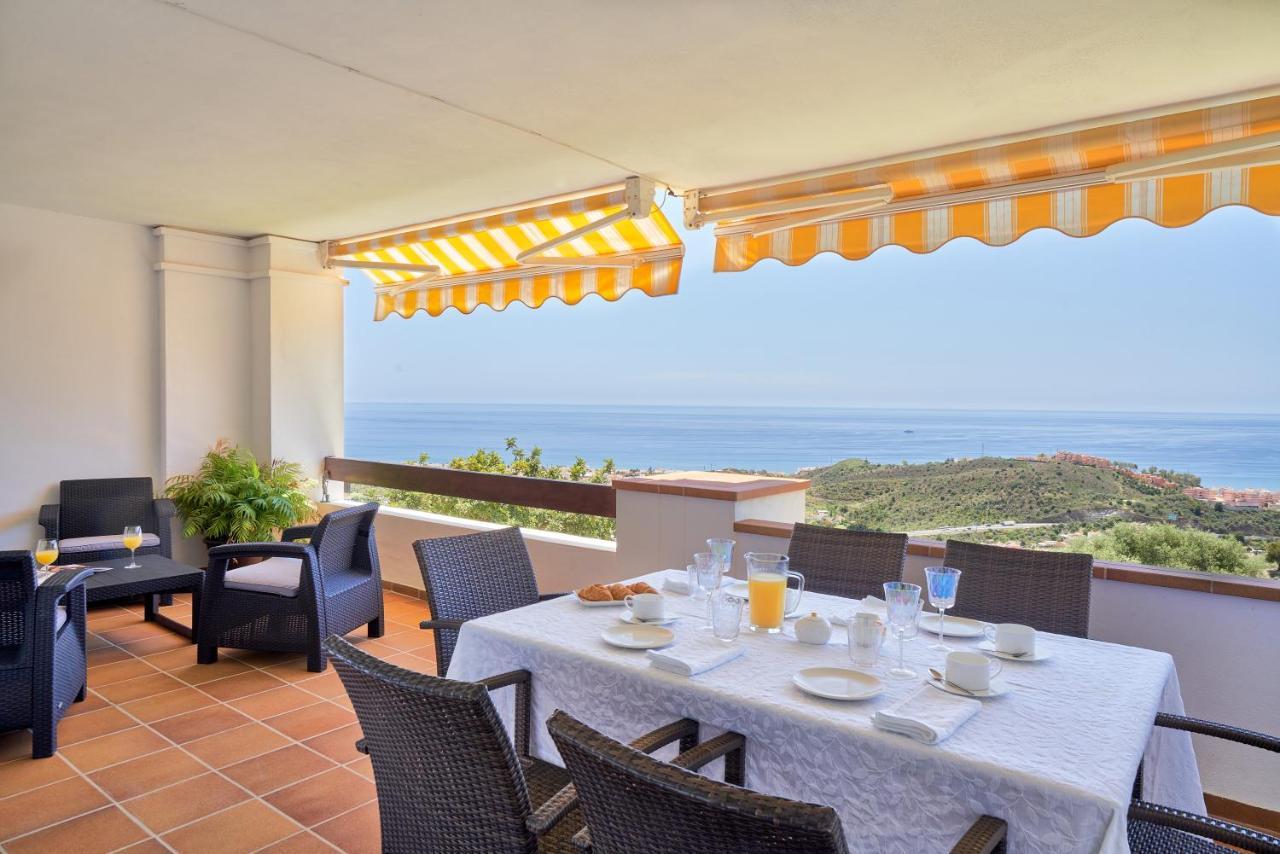 Neptuno Malaga Apartamento De Lujo Rincon de la Victoria Exterior photo
