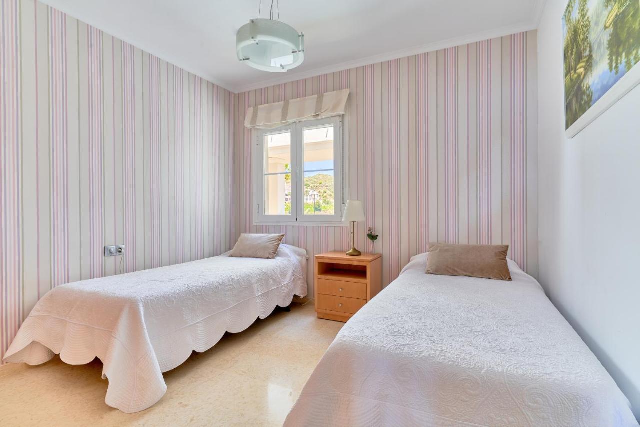 Neptuno Malaga Apartamento De Lujo Rincon de la Victoria Exterior photo